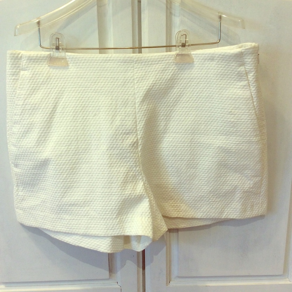 Banana Republic NWT’S white womens shorts 14